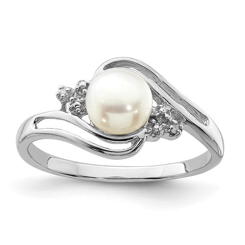 Sterling Silver 6mm FW Cultured Button Pearl and Diamond Ring